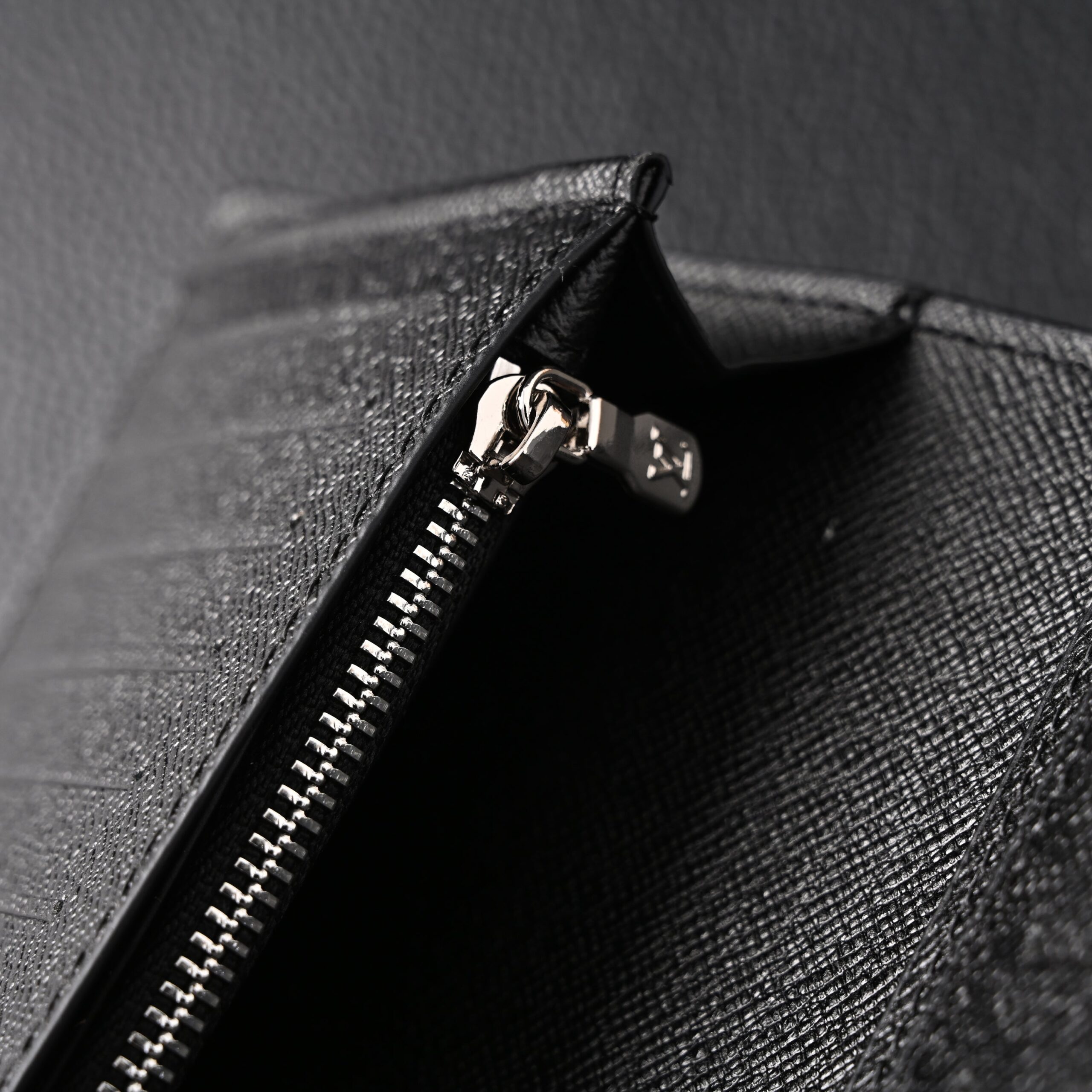 Louis Vuitton Brazza Wallet – Damier Graphite Canvas Long Bifold (N62665) - Image 5