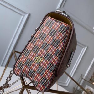 Louis Vuitton TWIST MM - Image 6