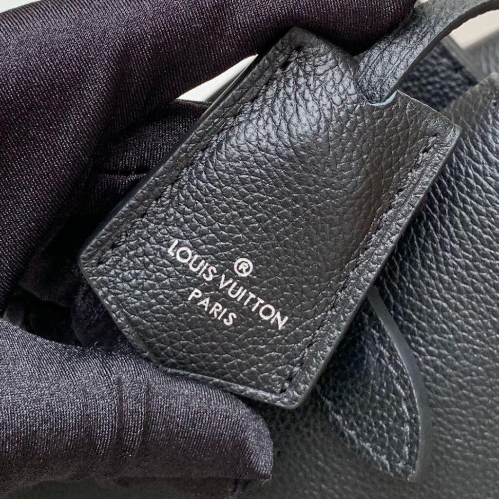 Louis Vuitton LOCKME DAY BAG