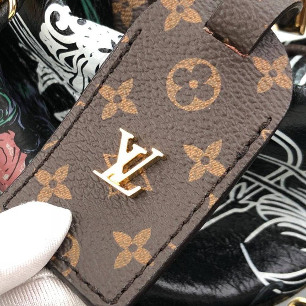 Louis Vuitton BOURSICOT EW - Image 7