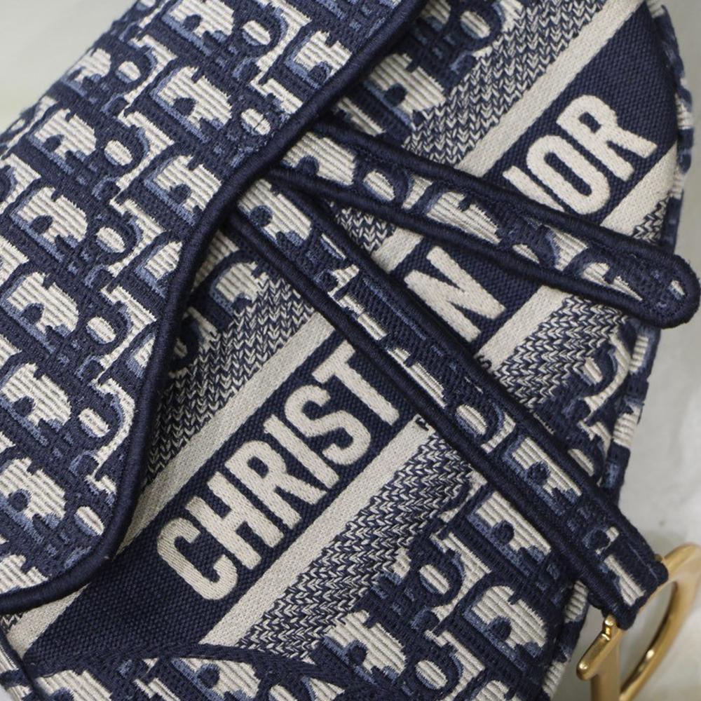 Dior Saddle Bag - Image 6