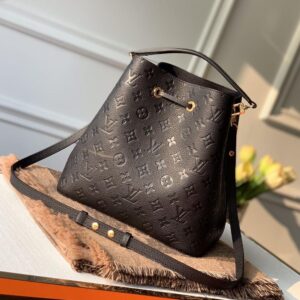 Louis Vuitton NÉONOÉ BB - Image 6