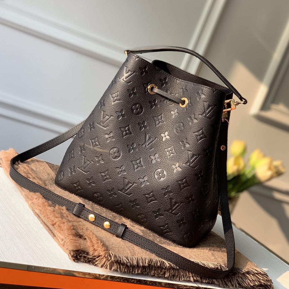 Louis Vuitton NÉONOÉ BB - Image 6