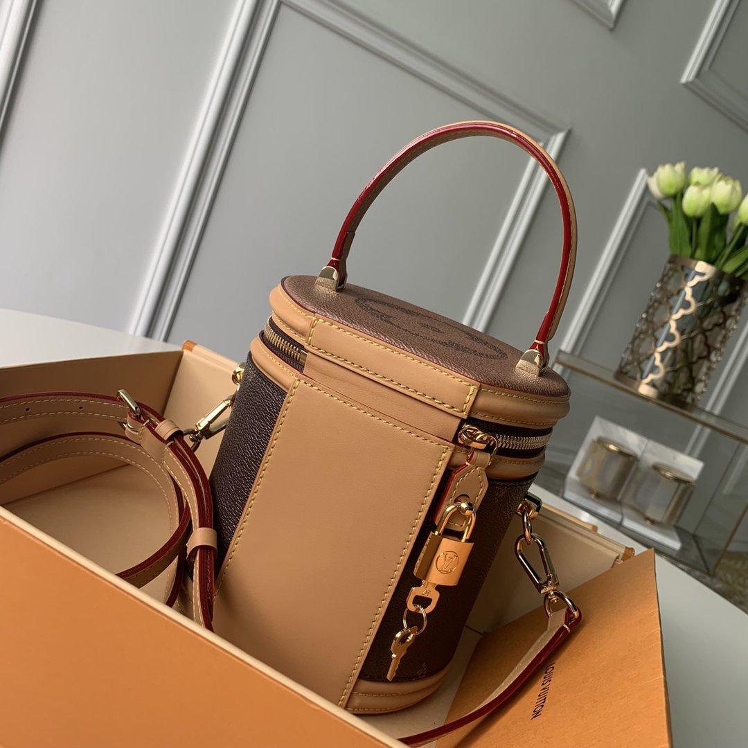 Louis Vuitton CANNES Giant Monogram - Image 1