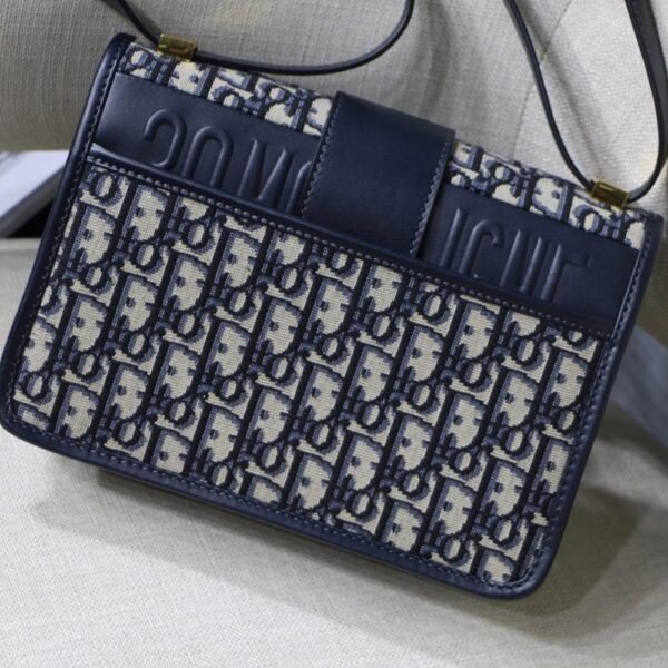 Dior 30 Montaigne Bag