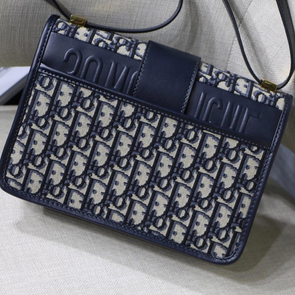 Dior 30 Montaigne Bag - Image 9