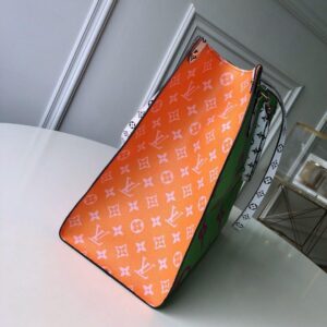 Louis Vuitton ON THE GO GM - Image 6