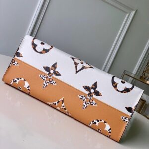 Louis Vuitton ON THE GO GM - Image 8