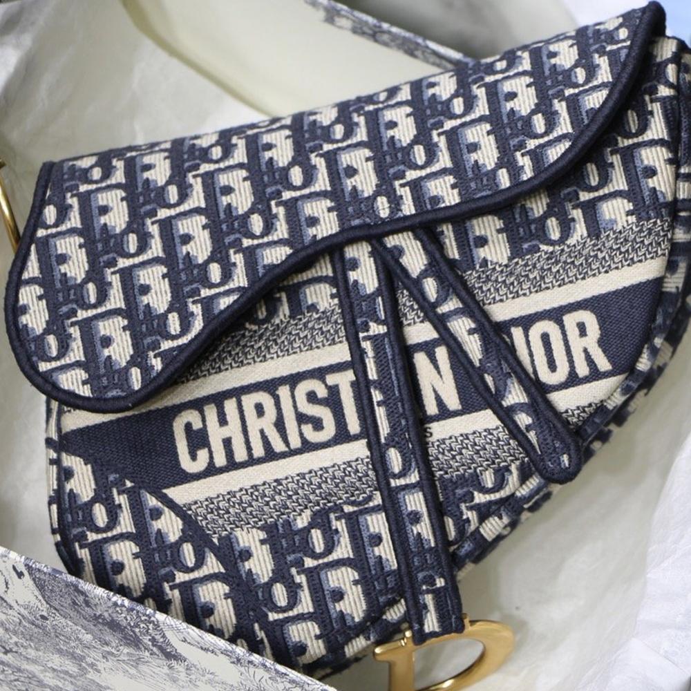 Dior Saddle Bag - Image 7
