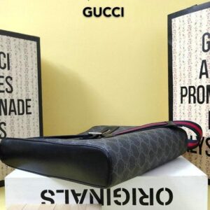 Gucci Black Messenger Bag - Image 7