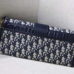 Dior 30 Montaigne Pouch - Image 8