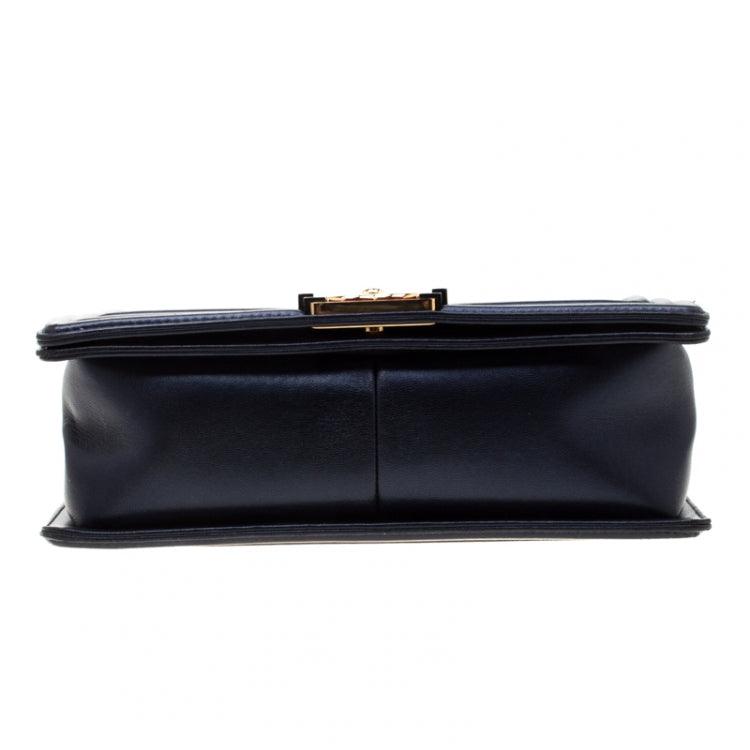 Chanel Cube embossed Medium Flap boy bag - Image 4