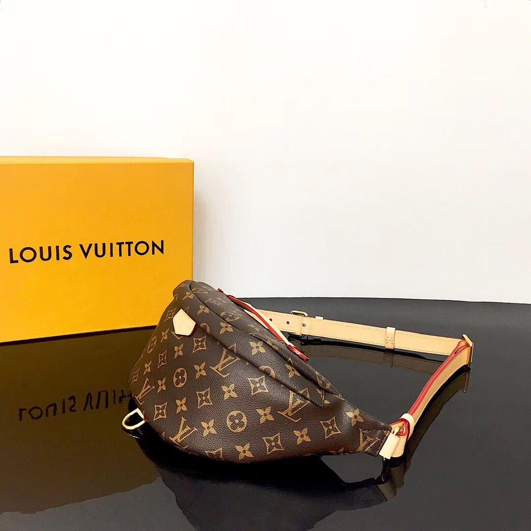 Louis Vuitton Bumbag Monogram canvas - Image 2