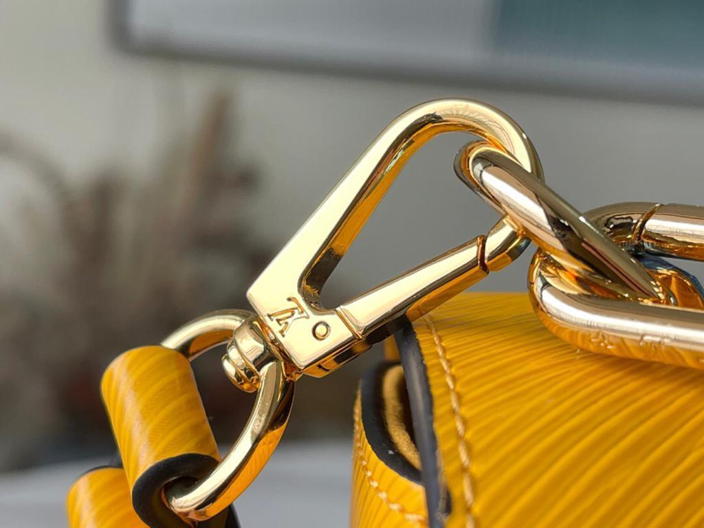 Louis Vuitton TWIST MM - Image 4
