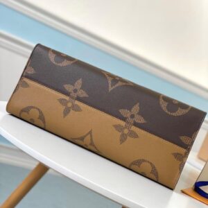 Louis Vuitton ON THE GO GM - Image 4