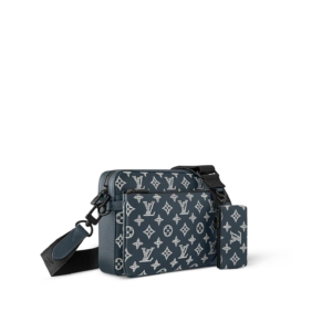 Louis Vuitton Trio Messenger - Image 2