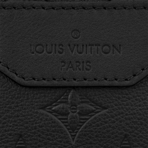 Louis Vuitton Trio Messenger - Image 2